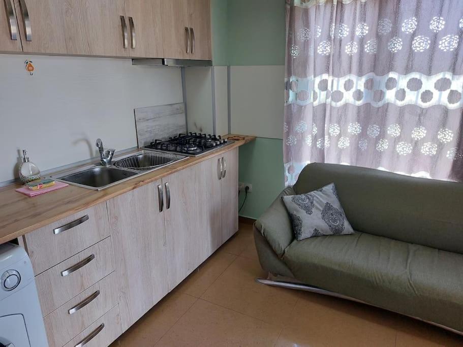 Wonderful_place_for 2 Persons Daire Tiflis